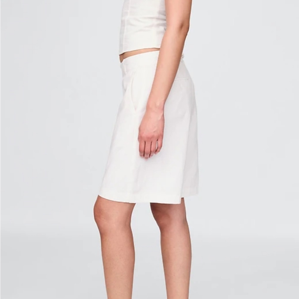 GAP 365 Flat Front LInen Blend Trouser Shorts Minimalist Off White Size 14 NEW - Picture 2 of 12